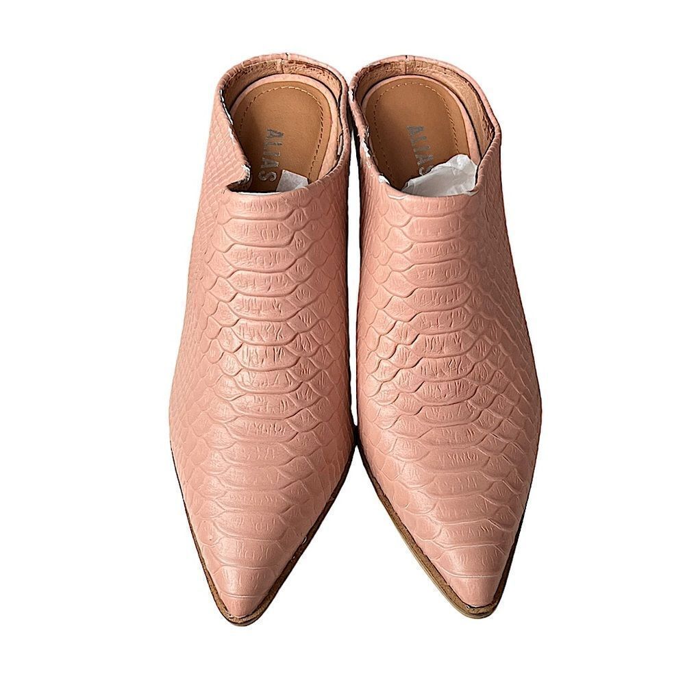 Alias Mae Rue Dusty Rose Snake Effect Leather Mid Heel Mule NWT - Picture 10 of 16